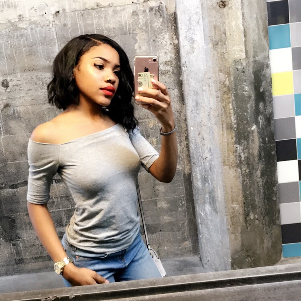 Meet your Posher, Danya